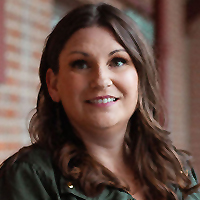 headshot of janie maedler